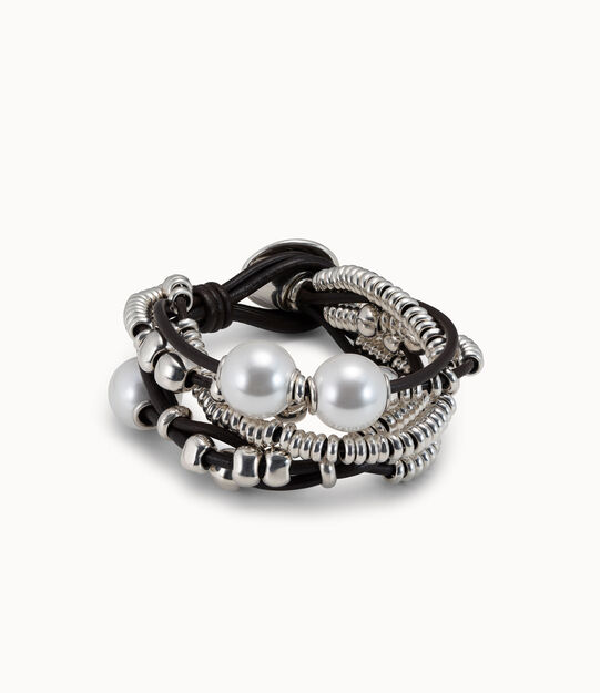 Leather beaed bracelet with pearls
