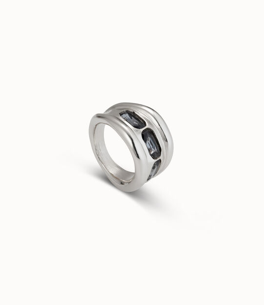 Ring with 3 grey crystals