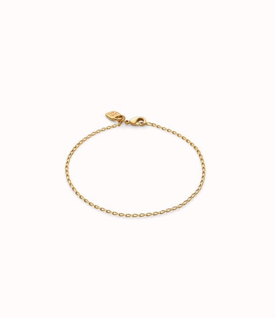 Oval link charm bracelet