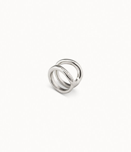 Double curved ring