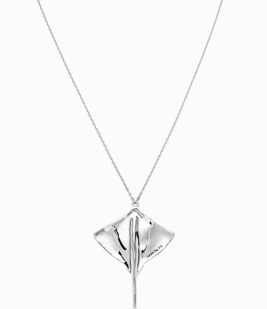 Long chain pendant necklace with manta ray