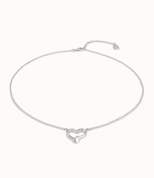 Chain pendant necklace  with heart