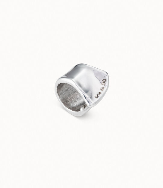 Large open ring