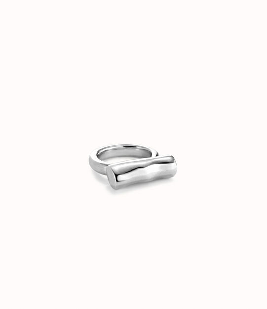 Ring with horizontal tube