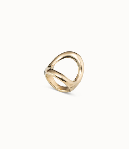 Ring with large central oval, Golden Ring with large central oval