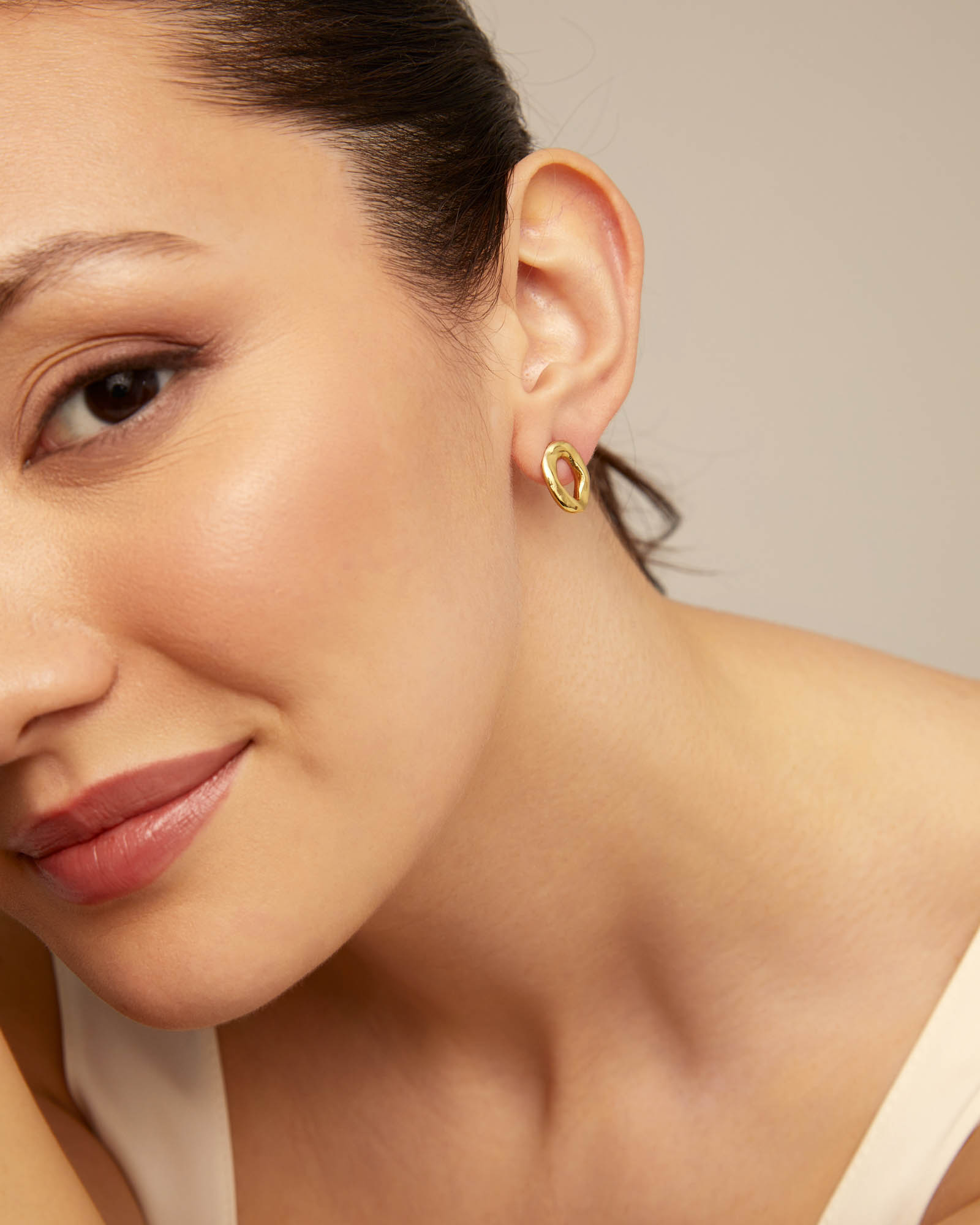 Oval link shape stud earrings, Golden, large thumbnail