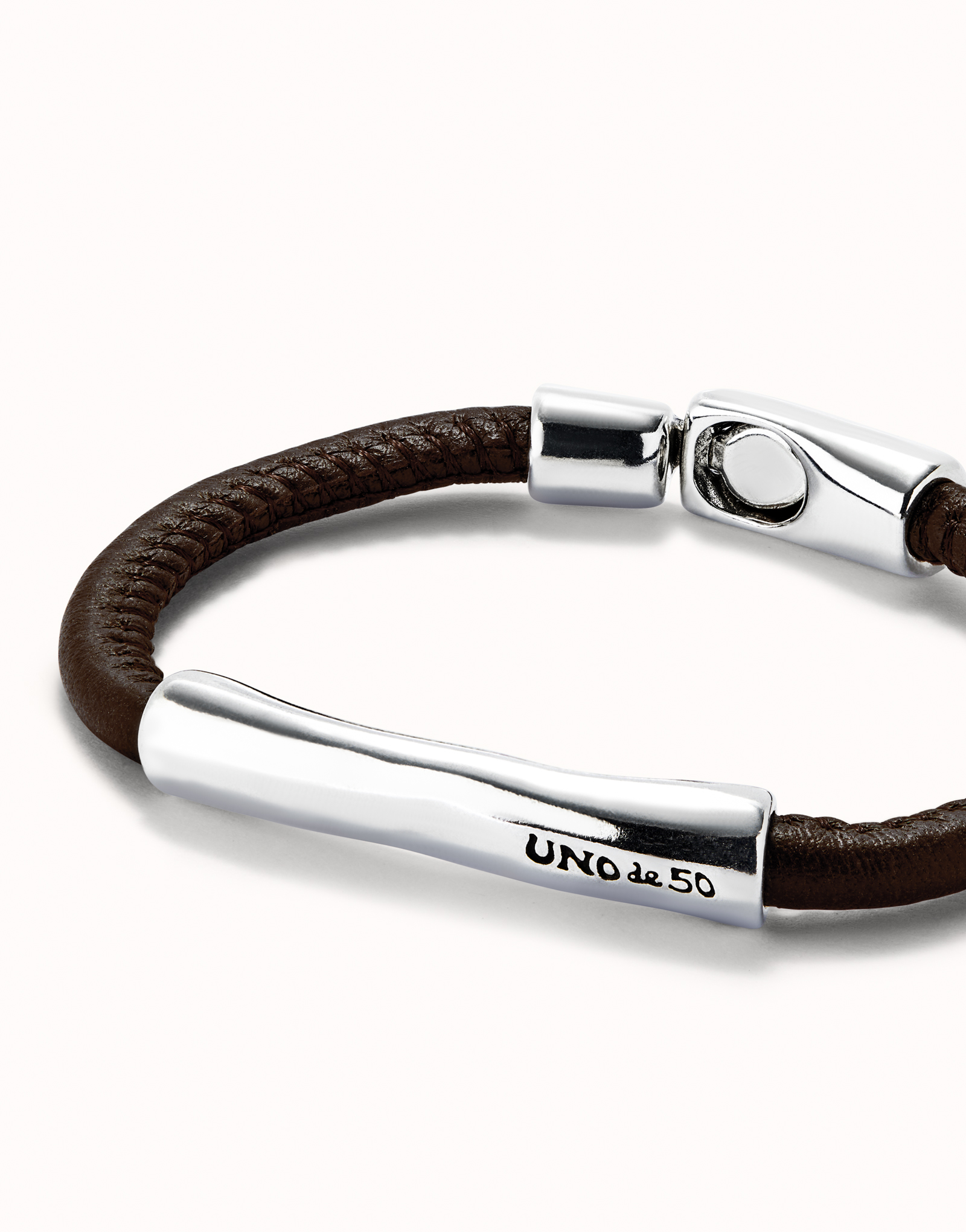 Brown leather bracelet with sterling silver-plated central detail, Silver, large thumbnail