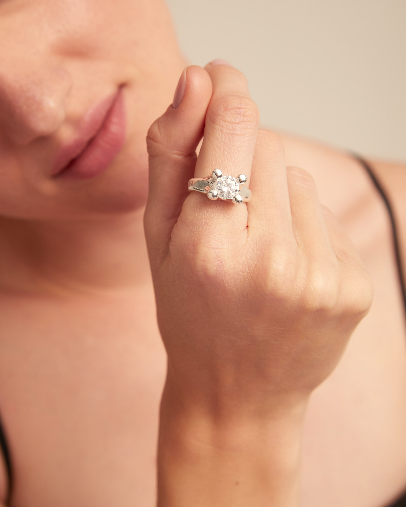 Ring with white cubic zirconia, Silver, large thumbnail