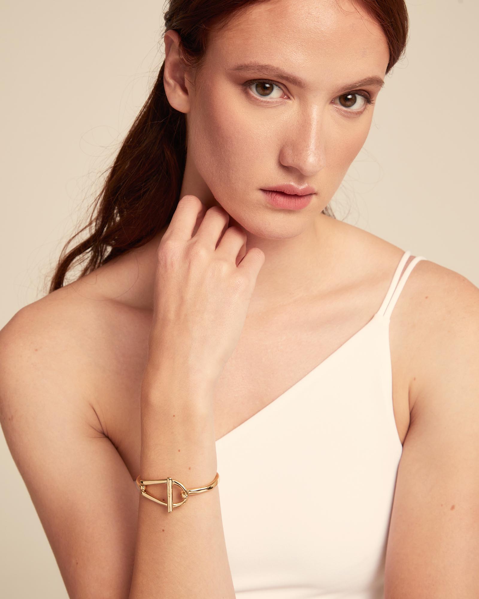 Bracelet rigide plaqué or 18 carats avec maillon moyen et ressort intérieur, Or, large thumbnail